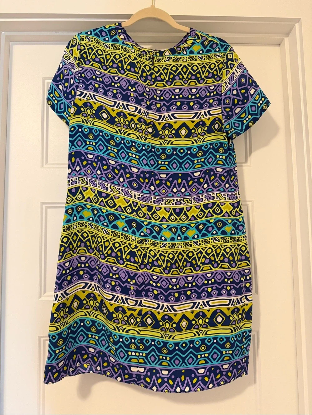 Alice & Trixie Women’s Short Sleeve dress size medium